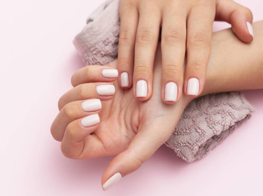nails